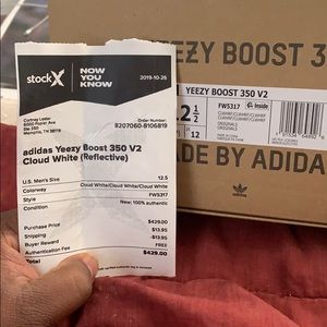 yeezy they have a mark on the right front shoes